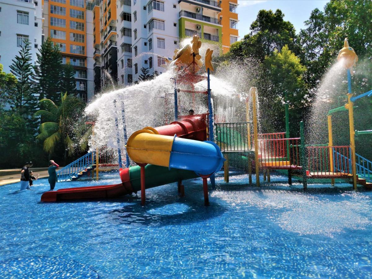 Homestay At Melaka # Free Wifi # Water Themepark Tickets Bagian luar foto